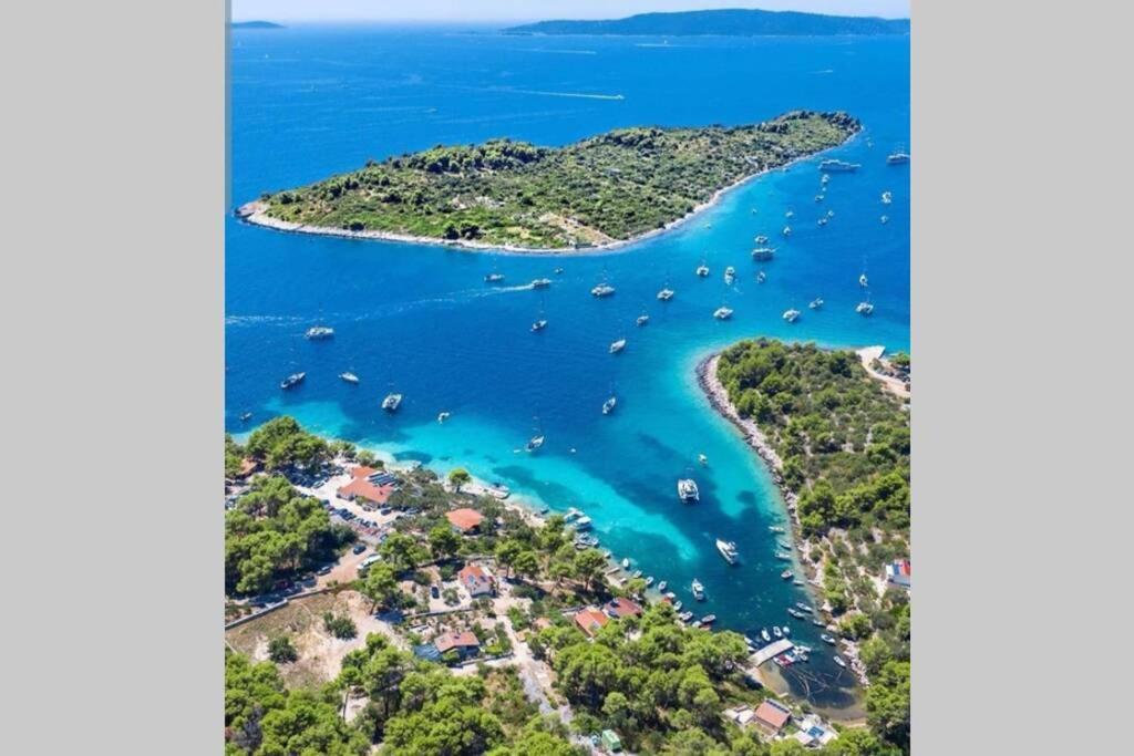 Oleandar Trogir Exterior foto