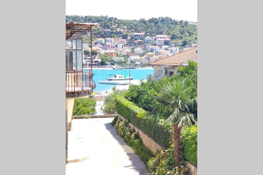Oleandar Trogir Exterior foto